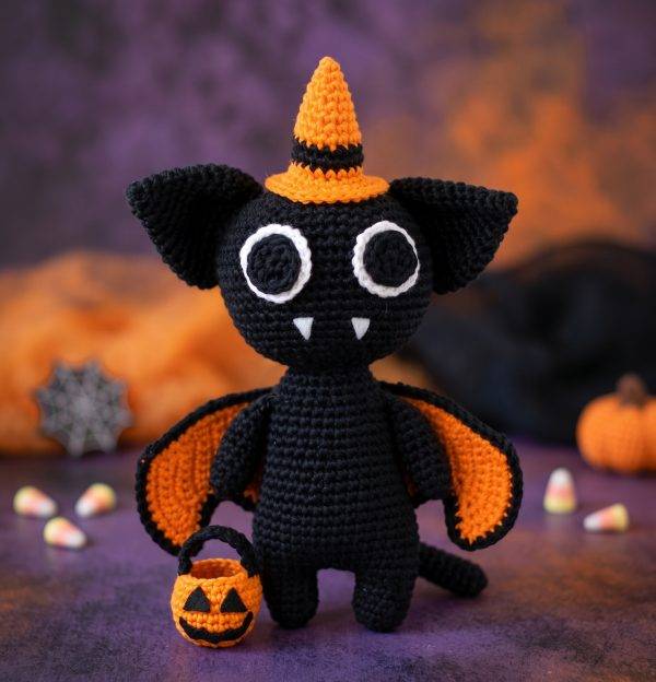Lucius, le chat vampire - Patron Crochet Amigurumi