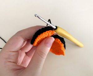 ailes lucius chat vampire patron crochet poupée amigurumi débutant gratuit halloween animal