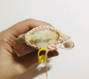 corps gaelia fée de pâques patron crochet gratuit poupée débutant facile oeuf