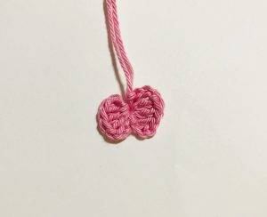 noeud lapine tsum tsum patron crochet gratuit décoration débutant facile pâques oeuf