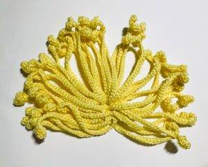 cheveux gaelia fée de pâques patron crochet gratuit poupée débutant facile oeuf