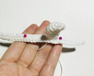 serre tête oreille lapin gaelia fée de pâques patron crochet gratuit poupée débutant facile oeuf