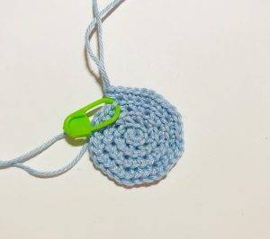 cheveux marea princesse sirène patron crochet poupée amigurumi débutant gratuit