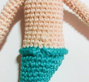 navel marea mermaid princess easy crochet pattern doll amigurumi beginner free