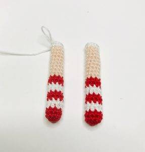 jambes elerinna elfe de noël patron crochet poupée amigurumi débutant gratuit