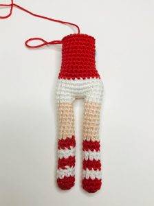 corps elerinna elfe de noël patron crochet poupée amigurumi débutant gratuit