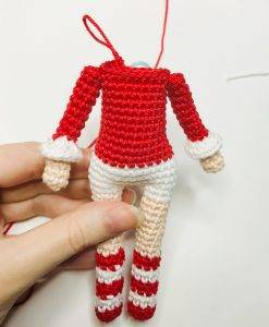 corps elerinna elfe de noël patron crochet poupée amigurumi débutant gratuit