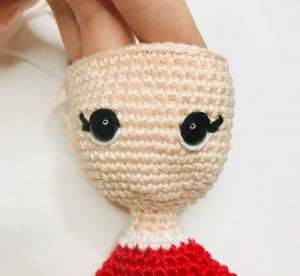 eye elerinna christmas elf crochet pattern doll amigurumi beginner free