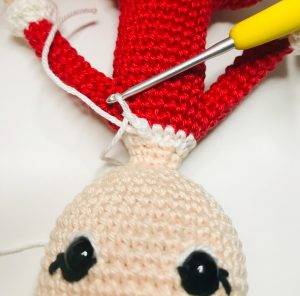 robe elerinna elfe de noël patron crochet poupée amigurumi débutant gratuit