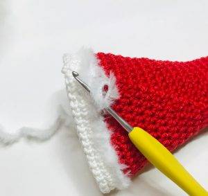 beanie elerinna christmas elf crochet pattern doll amigurumi beginner free