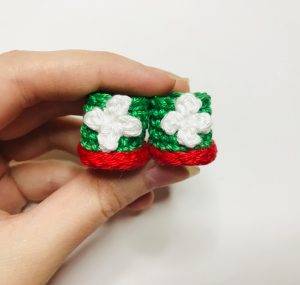 shoes elerinna christmas elf crochet pattern doll amigurumi beginner free