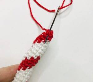 bâton sucre d'orge elerinna elfe de noël patron crochet poupée amigurumi débutant gratuit
