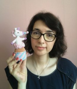 patron crochet cupcake licorne anniversaire