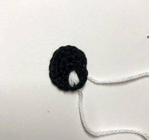 yeux vampina chauve souris patron crochet poupée amigurumi débutant gratuit halloween animal