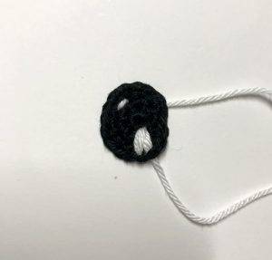 yeux vampina chauve souris patron crochet poupée amigurumi débutant gratuit halloween animal