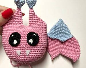 ailes vampina chauve souris patron crochet poupée amigurumi débutant gratuit halloween animal