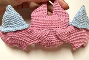ailes vampina chauve souris patron crochet poupée amigurumi débutant gratuit halloween animal