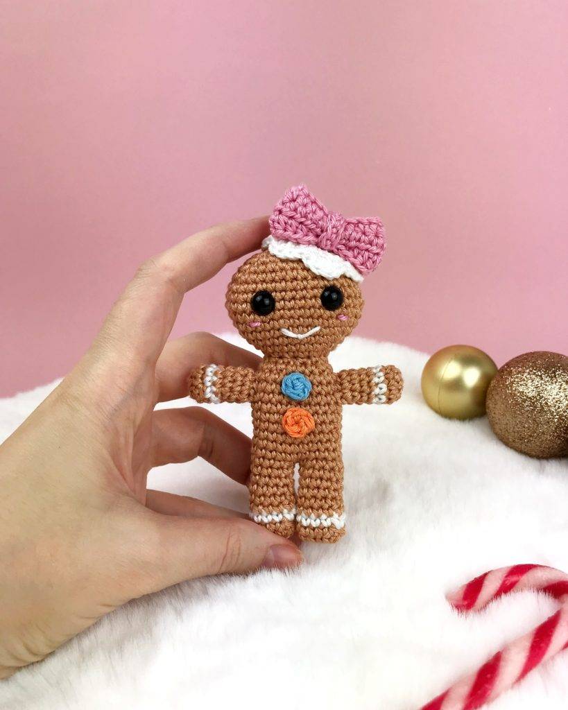 crochet pattern lady gingerbread amigurumi