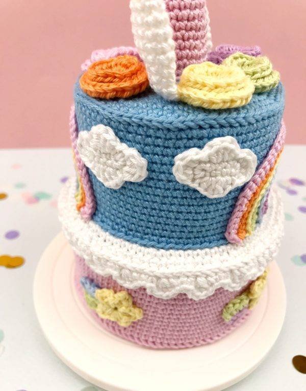 magic birthday cake crochet amigurumi pattern beginner food