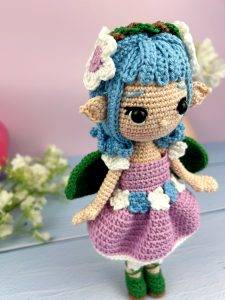 eva fée printemps poupée crochet facile amigurumi robe fleur débutant