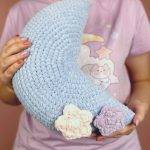 coussin lune patron crochet facile gratuit pour débutant amigurumi décoration chambre bébé étoile