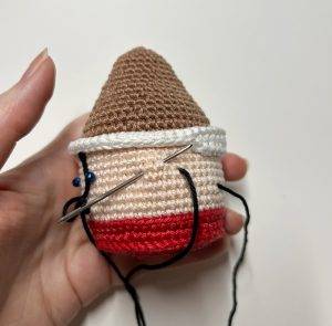 yeux cupcake père noël patron crochet nourriture dinette amigurumi débutant gratuit