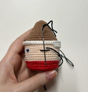 yeux cupcake père noël patron crochet nourriture dinette amigurumi débutant gratuit