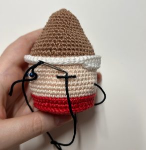 yeux cupcake père noël patron crochet nourriture dinette amigurumi débutant gratuit