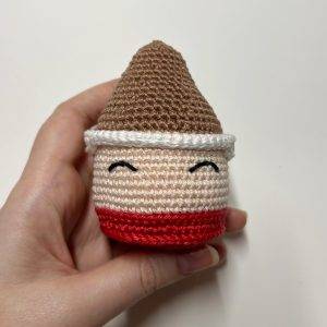 yeux cupcake père noël patron crochet nourriture dinette amigurumi débutant gratuit
