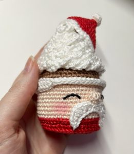 joues cupcake père noël patron crochet nourriture dinette amigurumi débutant gratuit
