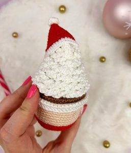 santa clause cupcake crochet pattern food dinette amigurumi free beginner