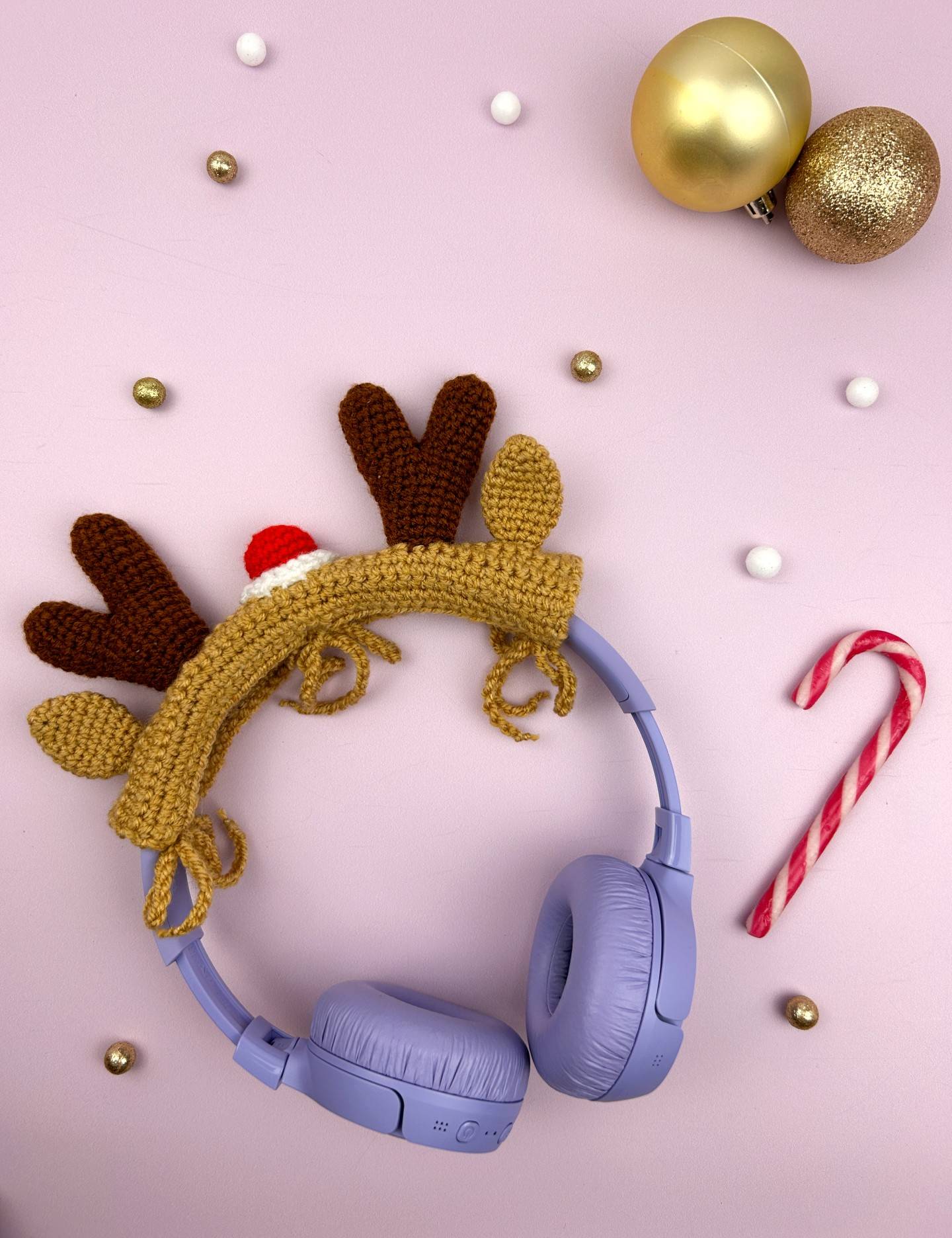 christmas reindeer headphone cover helmet free crochet pattern easy accesory decoration amigurumi beginner