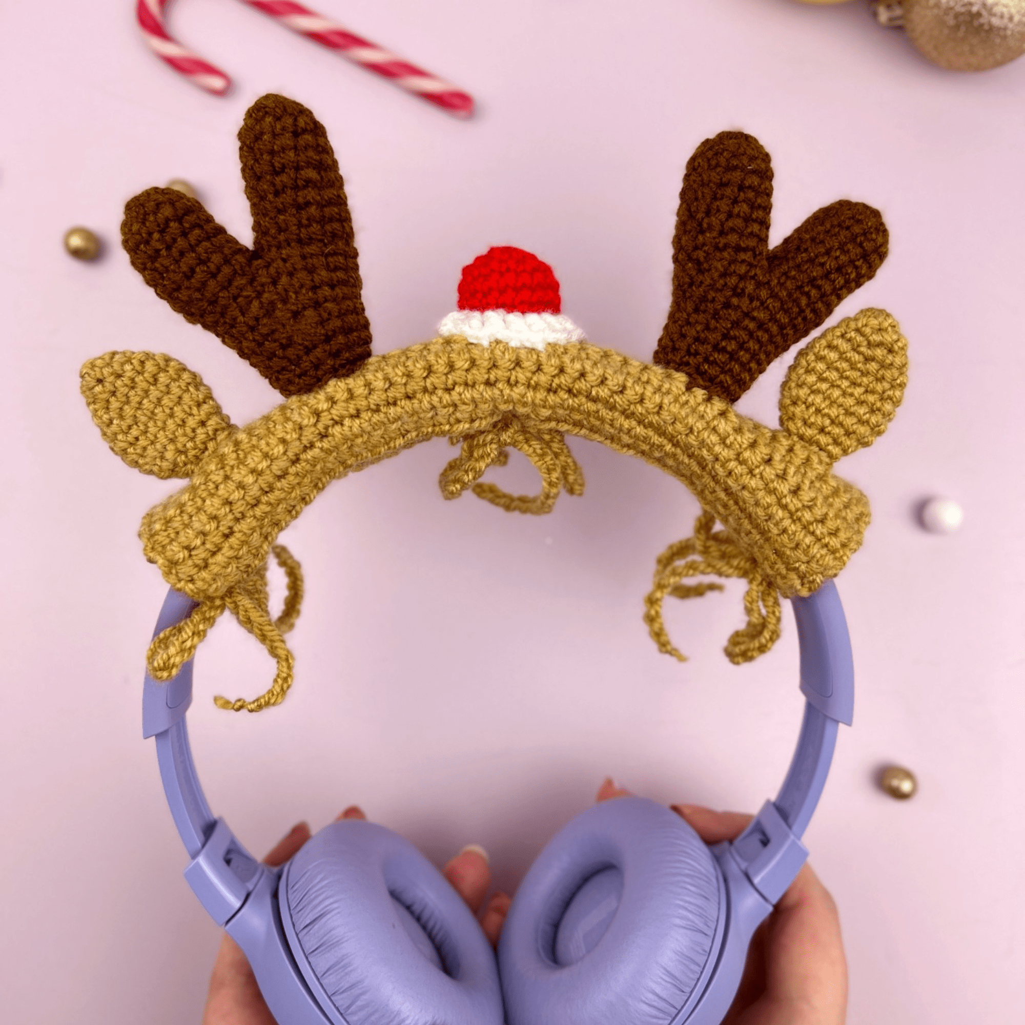 housse casque audio Renne de noël patron crochet decoration accessoire amigurumi débutant gratuit