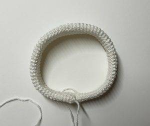 grand arc cercle baguette magique chat patron crochet gratuit décoration débutant facile