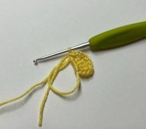 noeud baguette magique chat patron crochet gratuit décoration débutant facile