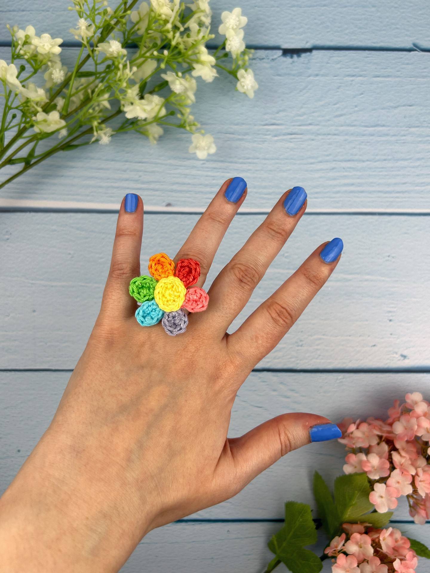 bague fleur arc-en-ciel patron crochet facile rapide débutant bijoux