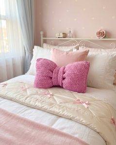 bow pillow crochet pattern easy free for beginner decoration amigurumi US 2